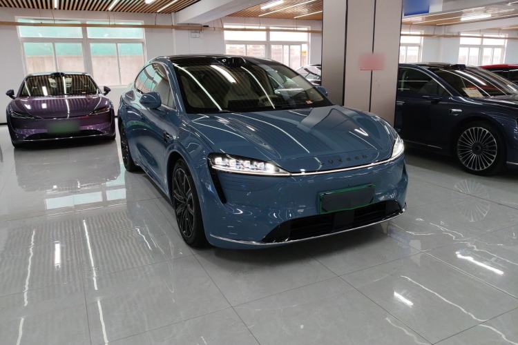 Used Hima Luxeed R7 2024 All-Electric 667 km Max