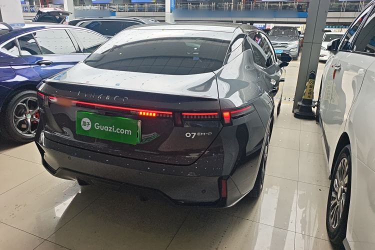 Used Lynk & Co 07 2024 EM-P 126 Long-Range Halo
