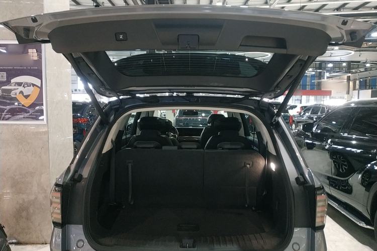 Used Ford Edge 2025 Ford Explorer L 2.0T EcoBoost E-Hybrid Four-Wheel-Drive 7-Seater Supreme Model
