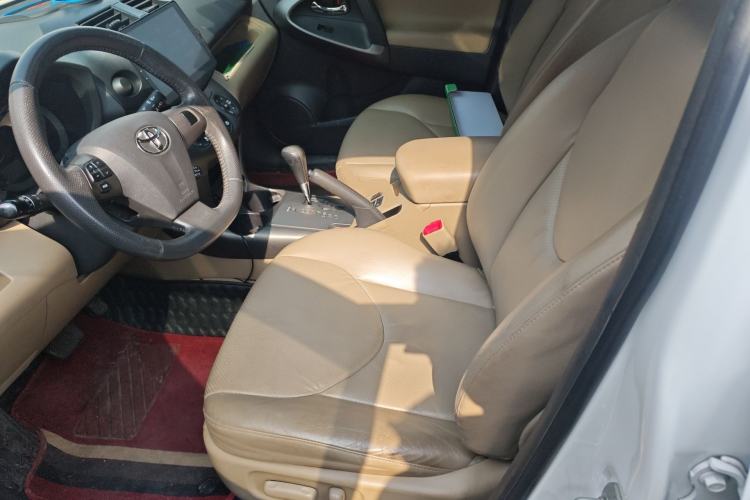 Used Toyota RAV4 2011 2.0L Automatic Luxury Edition