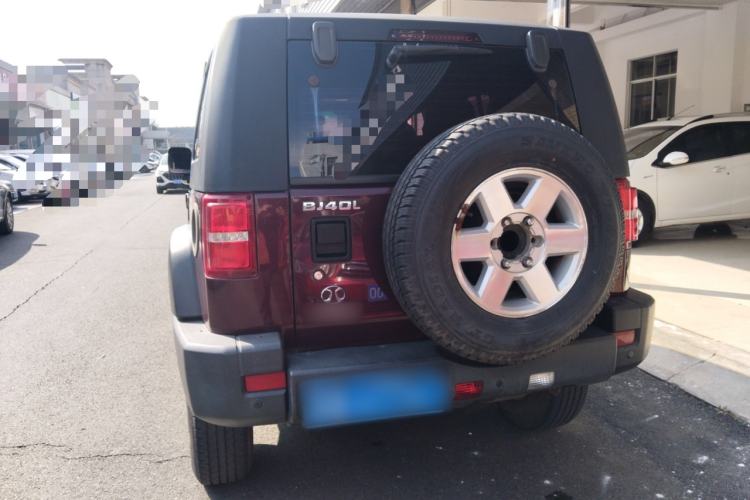 Used BAIC Off-Road BJ40 2016 40L 2.0T Manual Two-Wheel Drive Luxury Edition