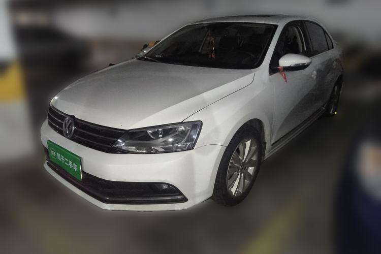 Used Volkswagen Sagitar 2015 1.6L Manual Comfort Model