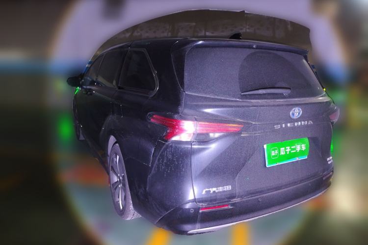 Used Toyota SIENNA 2023 2.5L Hybrid Deluxe Edition Rear Left 45 Deg