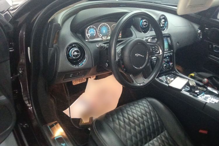 Used Jaguar XJ 2018 XJL 3.0 SC Two-Wheel-Drive Panoramic Business Edition