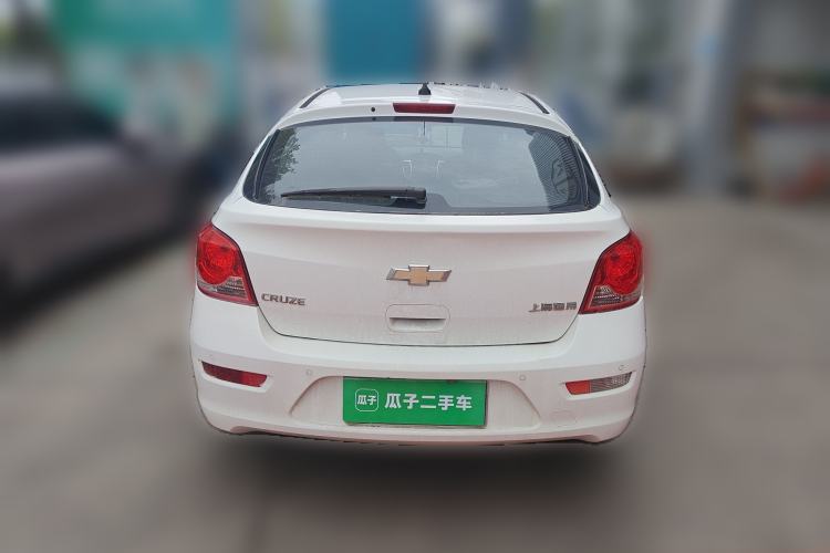 Used Chevrolet Cruze 2013 Hatchback 1.6L Manual Luxury Model Rear