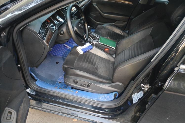 Used Volkswagen Magotan 2017 330TSI DSG Luxury Model Left Front Seat