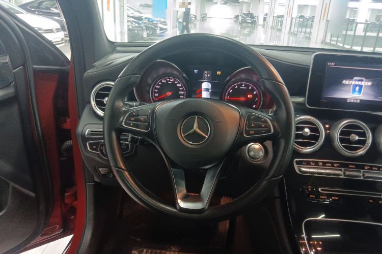 Used Mercedes-Benz GLC 2018 Facelift GLC 200 4MATIC Steering Wheel