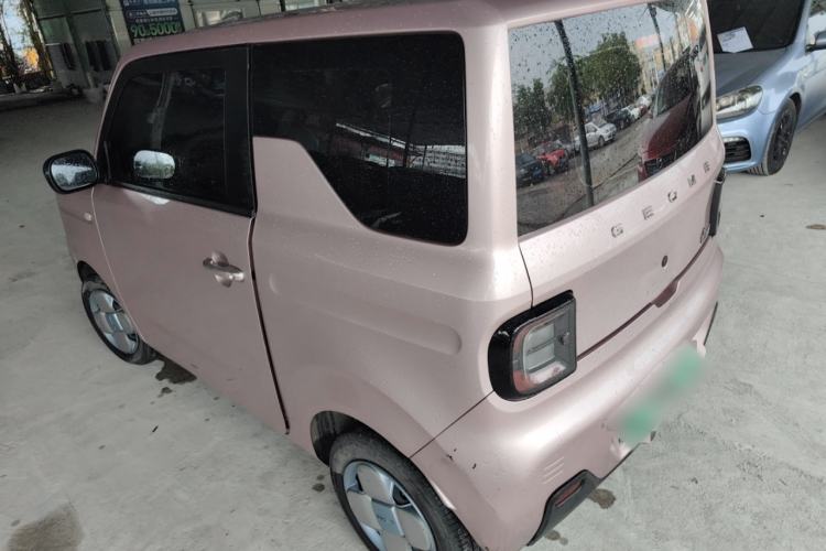 Used Geely Galaxy Panda 2023 Panda Mini 200km Endurance Bear
