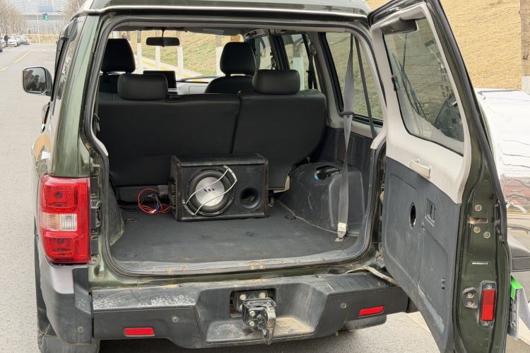 Used Leopaard Q6 2014 2.4L Four-Wheel Drive Version