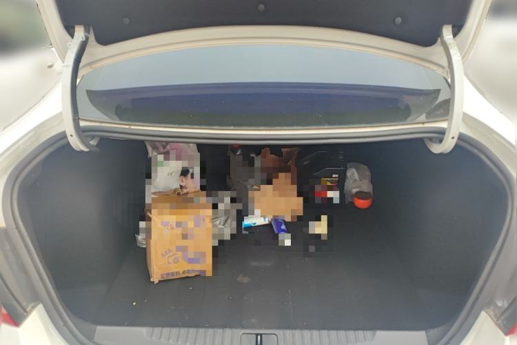 Used Buick GT 2013 GT 1.6L Automatic Fashion Edition Trunk