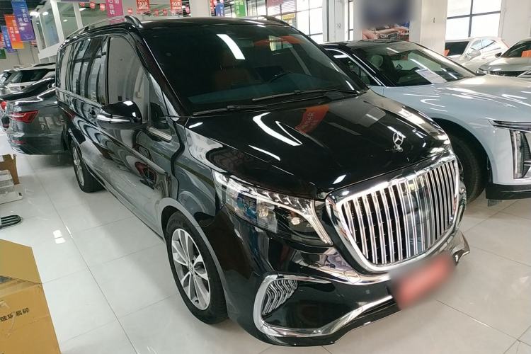 Used Mercedes-Benz V-Class 2022 V 260 Avantgarde Edition