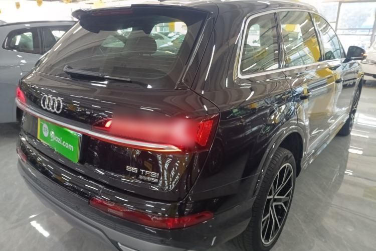 Used Audi Q7 2021 55 TFSI quattro S line Sport model