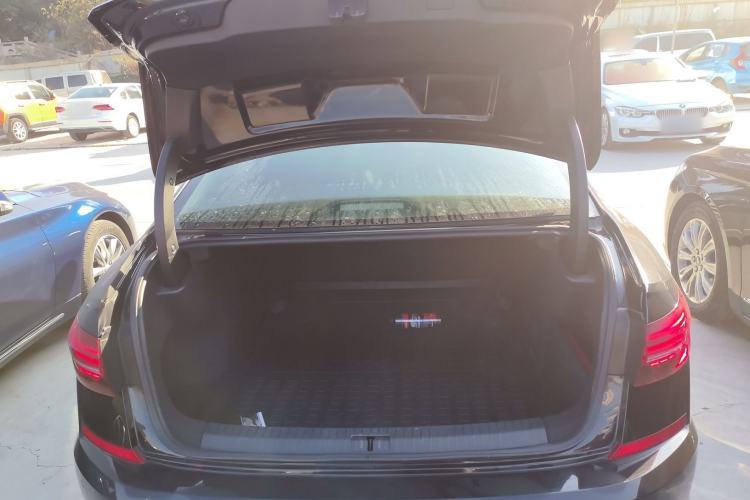 Used Volkswagen Passat 2019 330TSI Luxury Edition China VI Standard