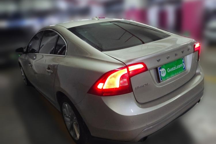 Used Volvo S60 2017 S60L T4 Smart Range Edition Rear Left 45 Deg