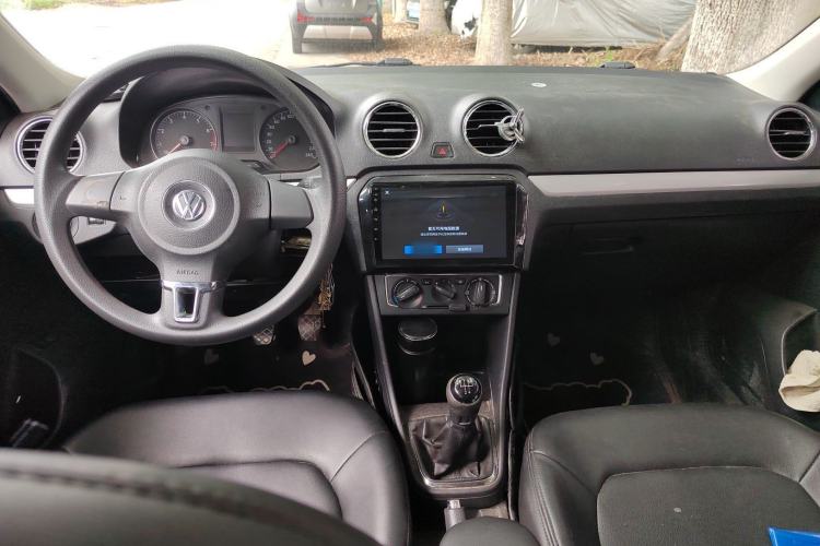 Used Volkswagen Jetta 2015 Zhihui Edition 1.4L Manual Comfort Model
