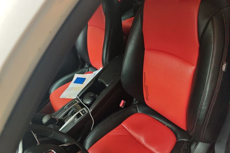 Used Honda Civic 2016 220TURBO CVT Luxury Edition Left Front Seat