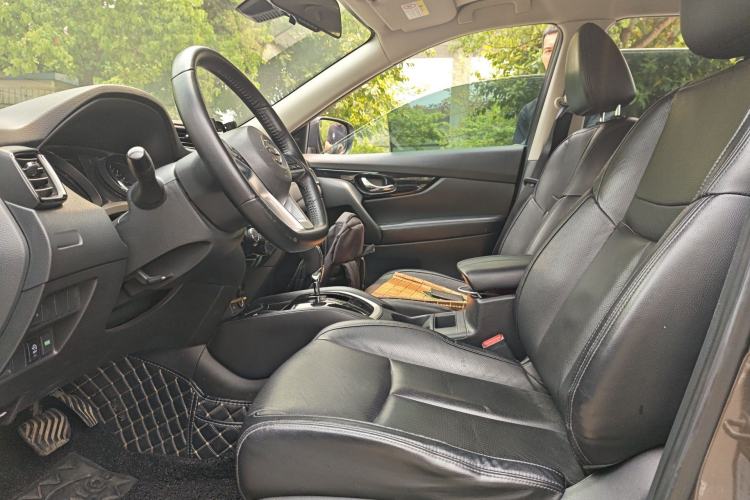 Used Nissan X-Trail 2019 2.0L CVT Smart Connect Comfort Edition 2WD Left Front Seat