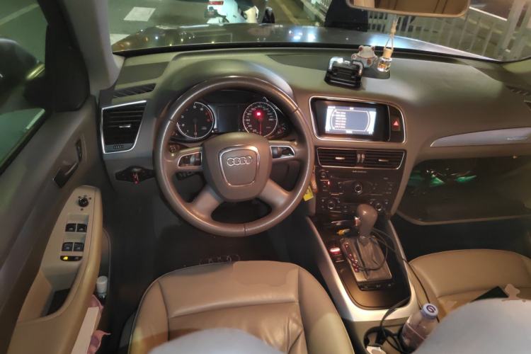 Used Audi Q5 2013 40 TFSI Technology Edition Steering Wheel