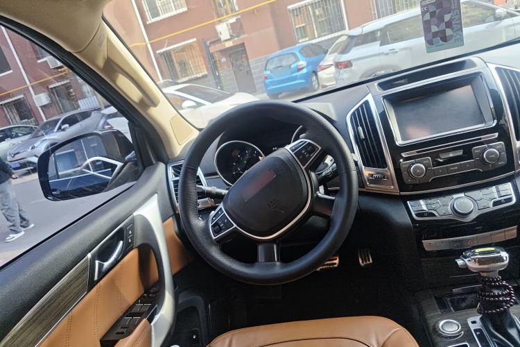 Used Haval H9 2015 2.0T Four-Wheel Drive Luxury 7-Seater
