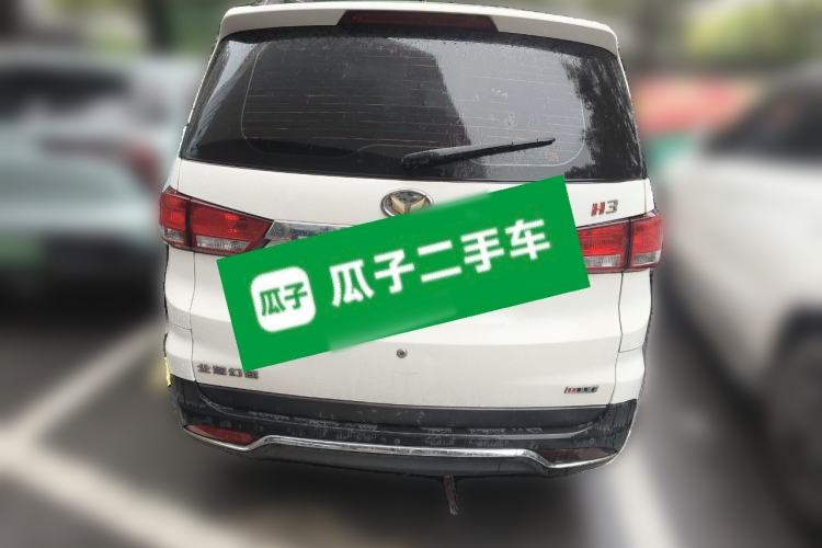 Used HYOSOW H3 2015 1.5L manual luxury version
