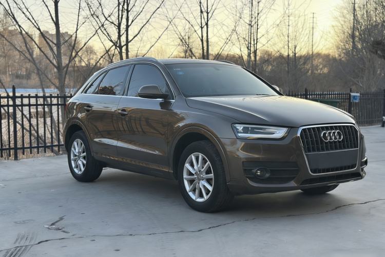 Used Audi Q3 2015 30 TFSI Ambition Edition Exterior 4