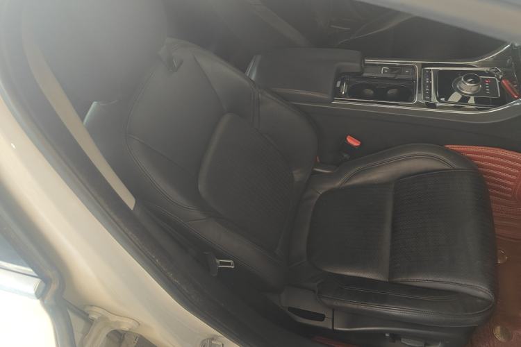 Used Jaguar XF 2016 XF 2.0T Two-Wheel-Drive Luxury Edition