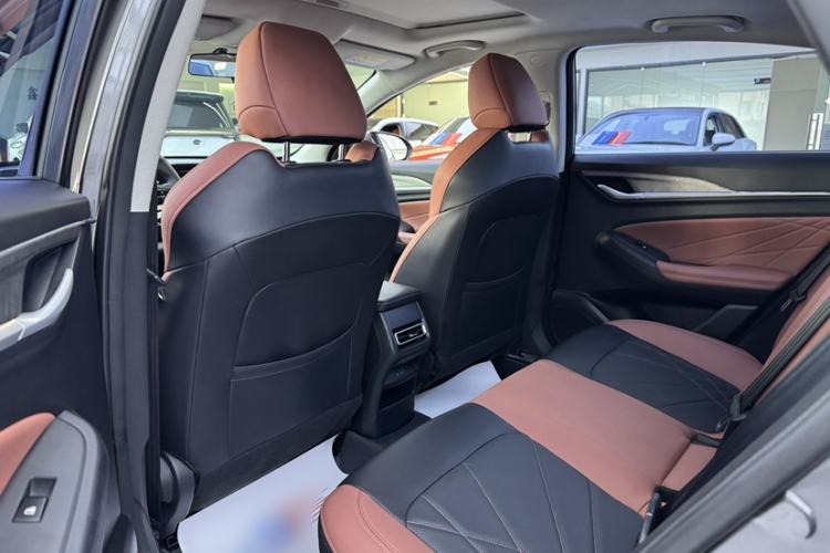 Used CHANGAN Eado 2023 Changan Edition PLUS Blue Whale NE 1.4T GDI DCT Prestige Version Interior 3