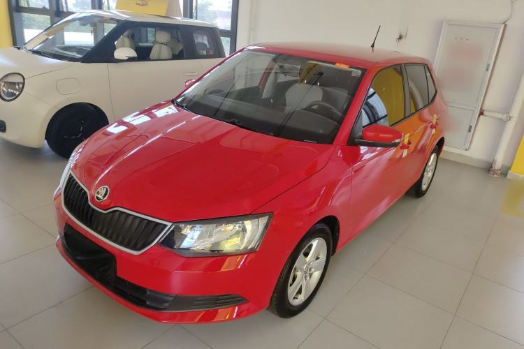 Used Skoda Fabia 2017 1.4L Automatic Car Enjoy Edition
