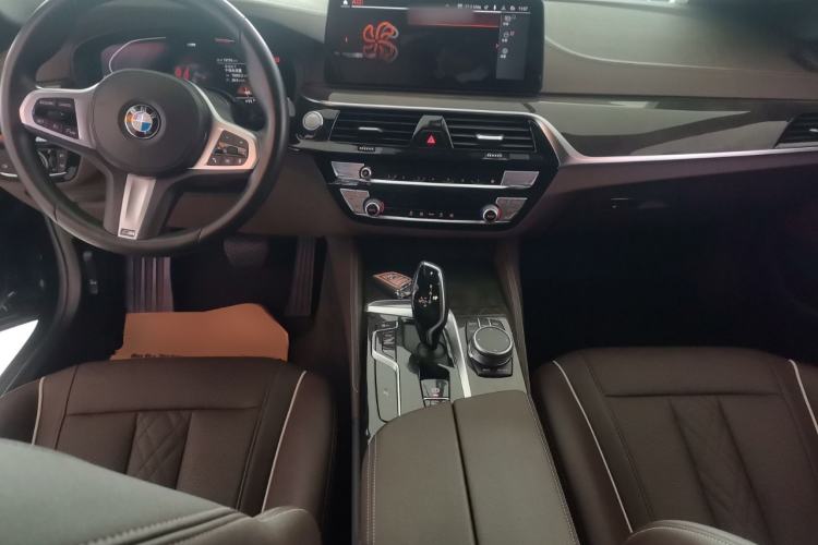 Used BMW 5 Series 2022 Restyled 525Li M Sport Package