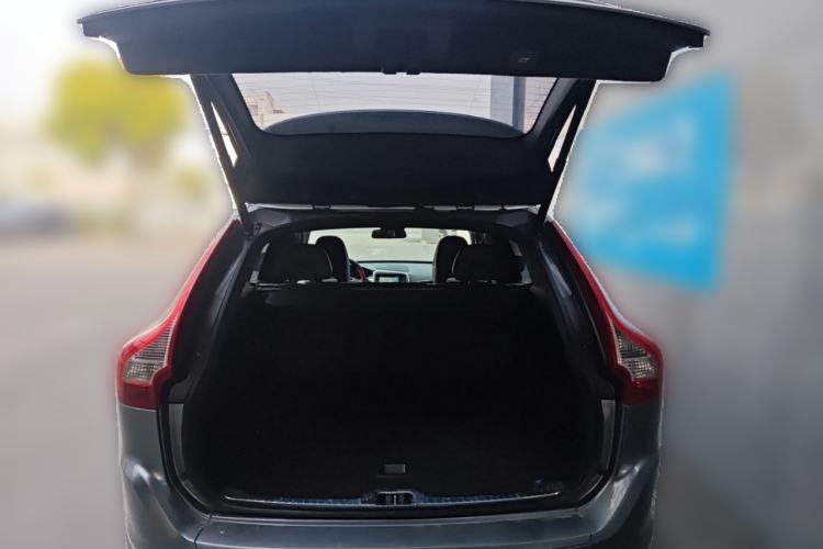 Used Volvo XC60 2015 T5 Smart Upgrade Model Trunk