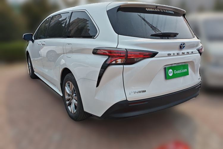 Used Toyota SIENNA 2024 2.5L Hybrid Comfort Edition Rear Left 45 Deg