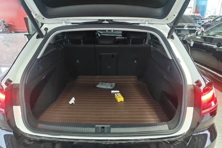 Used Volkswagen FAW-Volkswagen CC 2024 Estate Car 380TSI Hunter's Heart Edition Trunk