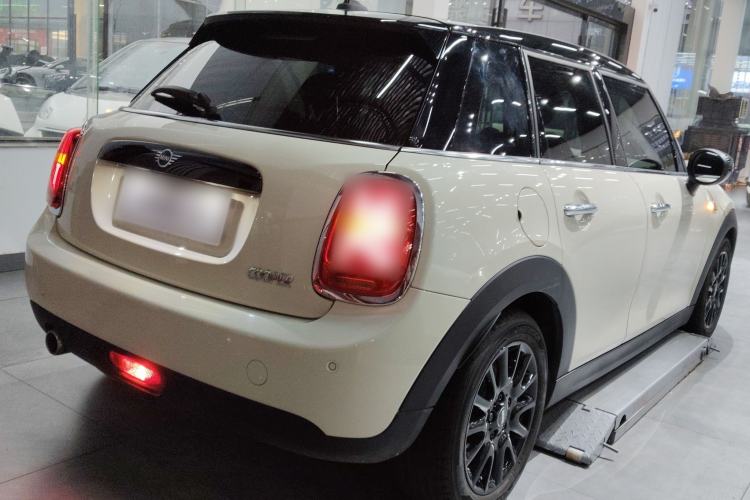Used MINI 2019 1.5T COOPER Classic Edition Five-Door Version
