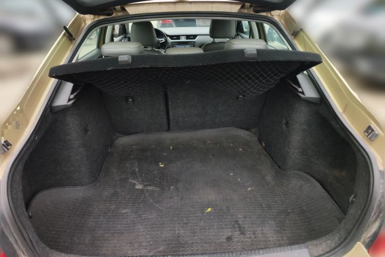 Used Skoda Octavia 2015 1.6L Manual Yijun Edition Trunk