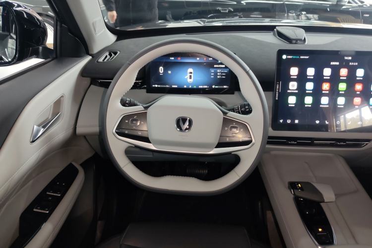 Used Changan UNI-Z New Energy 2024 Blue Whale Smart Electric iDD 125km Beyond Edition