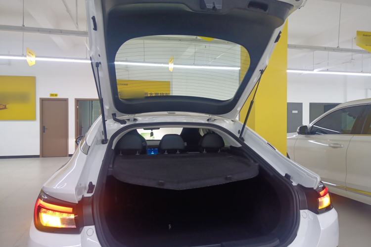 Used SOL A5 2022 1.5T CVT Youth Edition Trunk