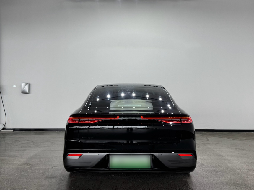 Geely Galaxy 8 2025 60km EM-i Luxury Edition - Luxury Enjoyment — снимка 15