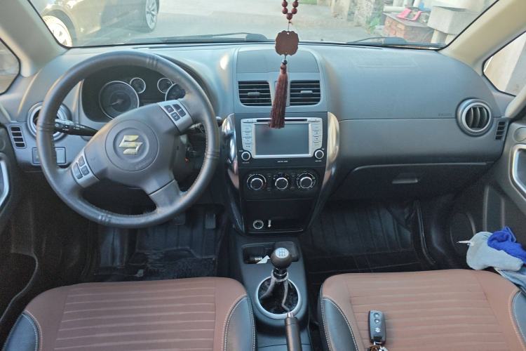 Used Suzuki SX4 2013 Koleos 1.6L Manual Sport Version