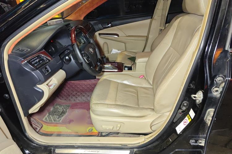Used Toyota Camry 2012 2.5G Luxury Edition Left Front Seat