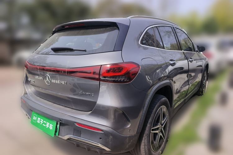 Used Mercedes-Benz EQA 2022 EQA 300 4MATIC Launch Edition Rear Right 45 Deg