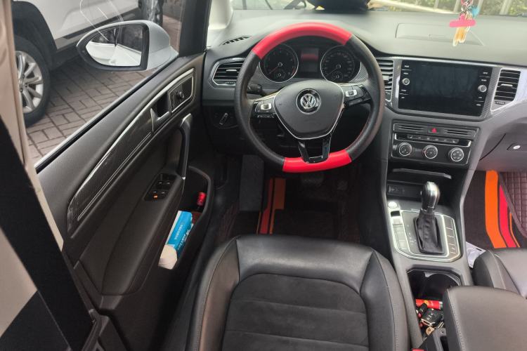 Used Volkswagen Golf Sportsvan 2018 230TSI Automatic Luxury Model
