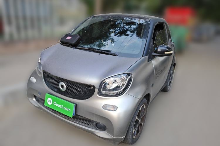 Used smart fortwo 2015 1.0L 52 kW hardtop Dynamic version