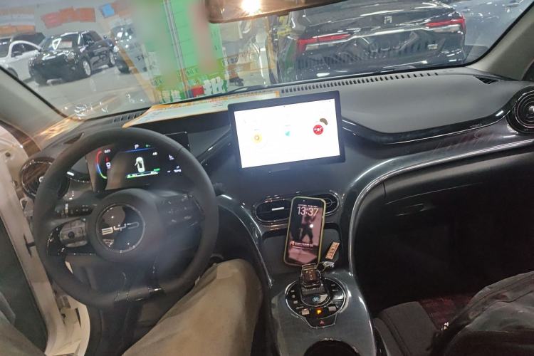 Used BYD e2 2023 Comfort Model Center Console