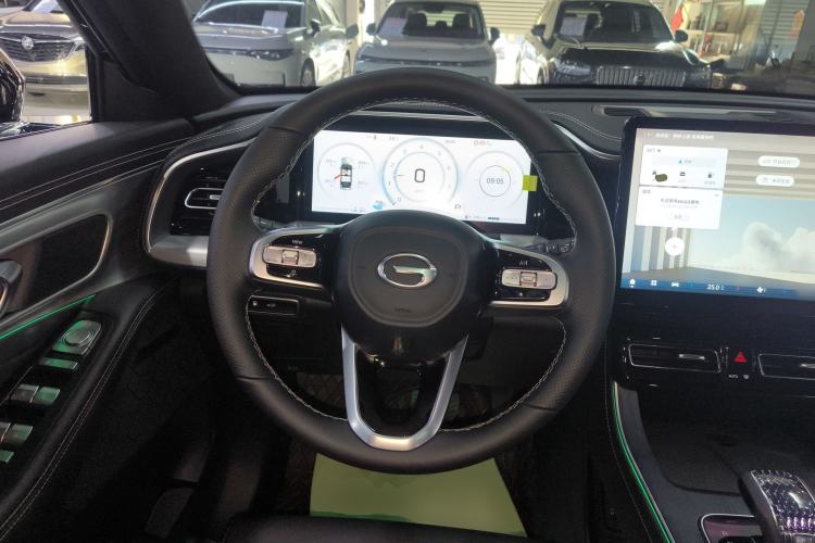 Used GAC Trumpchi GS8 2025 Linghang Series 2.0 TGDI Two-Wheel-Drive Luxury Edition 5 Seats
