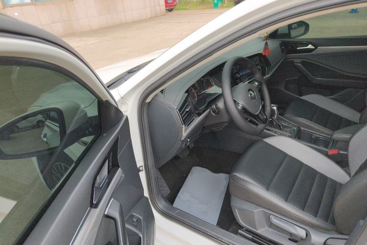 Used Volkswagen Sagitar 2020 200TSI DSG Comfort Version China VI Standard Driver Seat