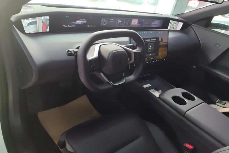 Used Avatr 06 2025 Ultra Pure Electric Edition