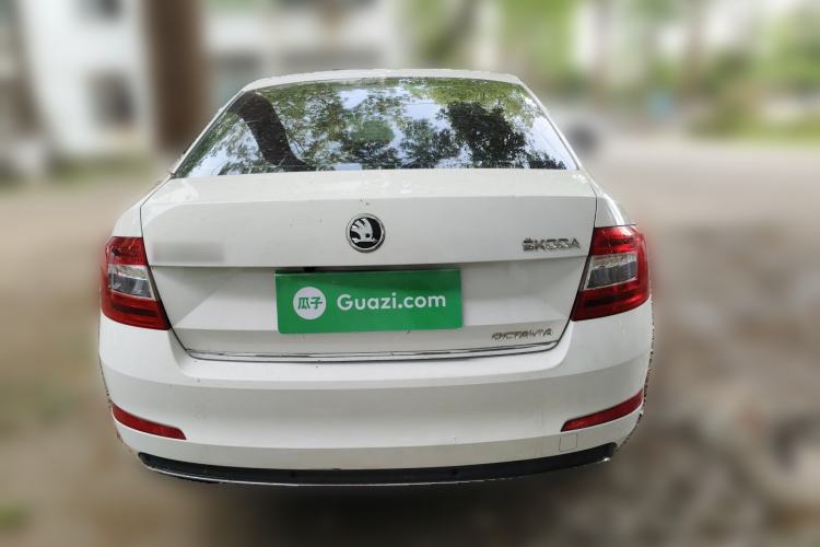 Used Skoda Octavia 2017 1.6L Automatic Smart Drive Edition
