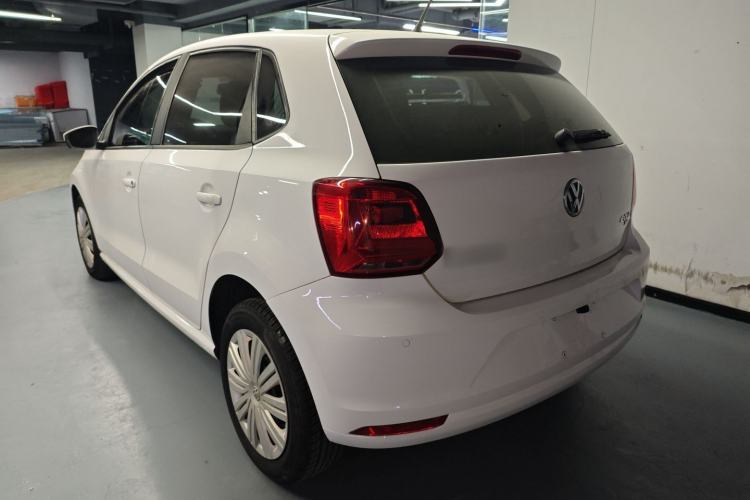 Used Volkswagen Polo 2016 1.6L Automatic Comfort Model Exterior 2