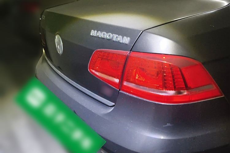 Used Volkswagen Magotan 2012 Facelift 2.0 TSI Prestige Model