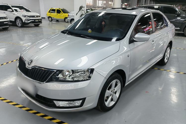 Used Skoda Rapid 2013 1.6L Manual Smart Selection Model